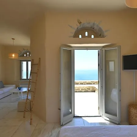 Villa Dioni Tinos, Sea View Elegant *