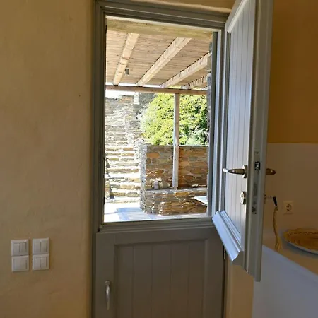 Villa Dioni Tinos, Sea View Elegant Kardhianí
